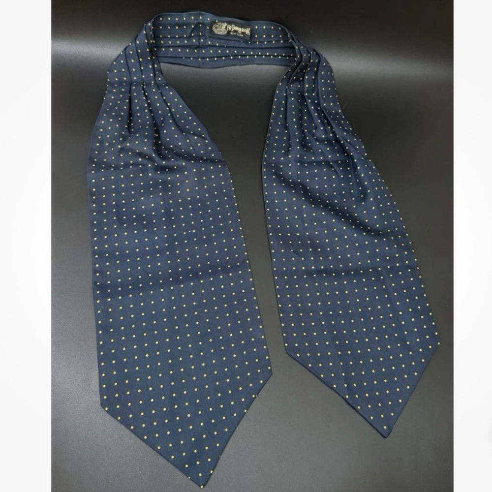 Vintage FR TRIPLER & Co. Navy w/ Yellow Dots Gents Bow Neck Tie Scarf Ascot Tie